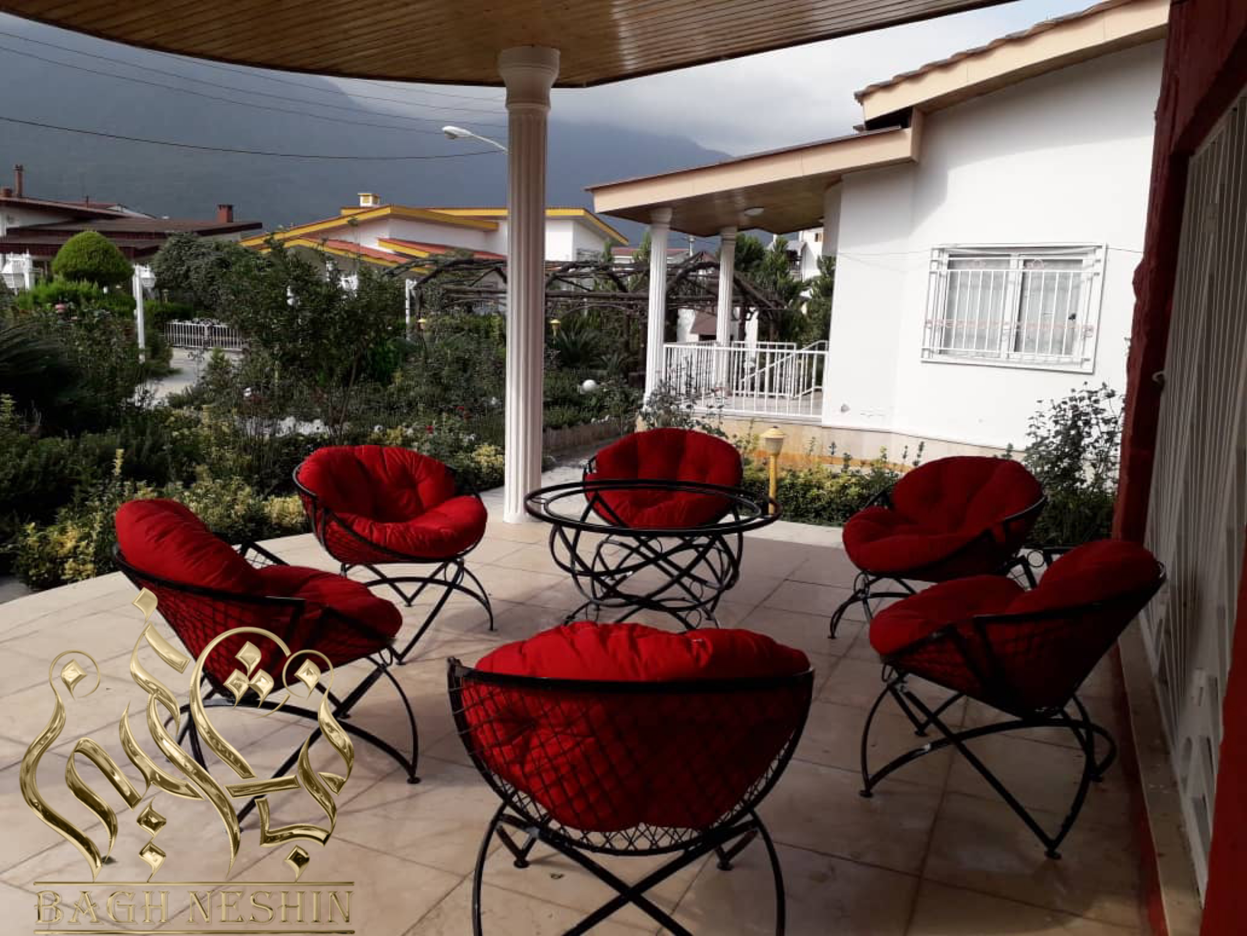 صندلی باغی فلزی مدل مهتاب | زیبایی، دوام و راحتی در فضای باز - باغ‌نشین